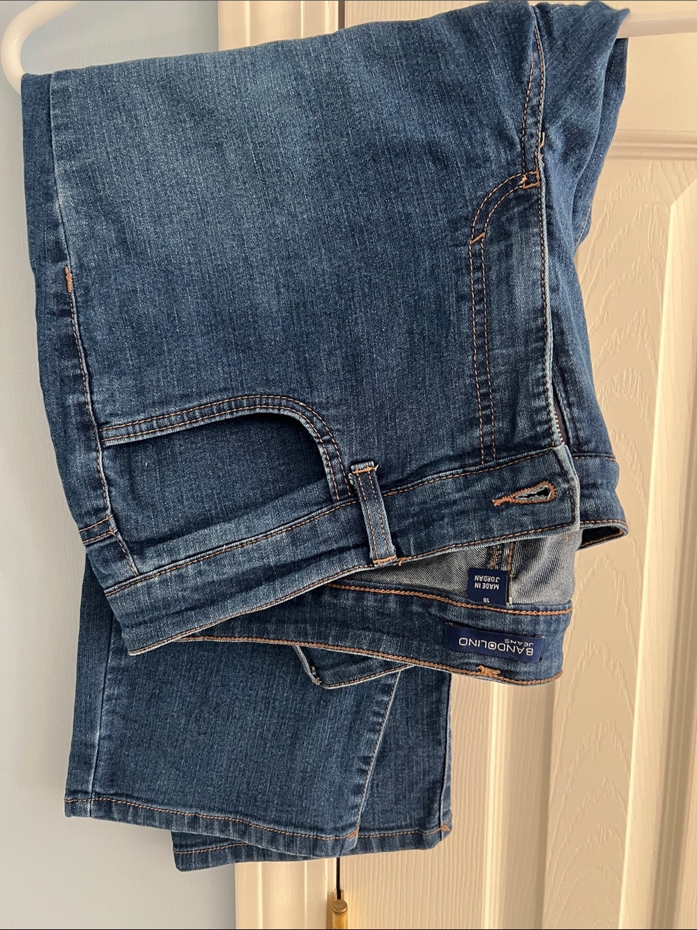 Bandolino  Indigo capri Jeans